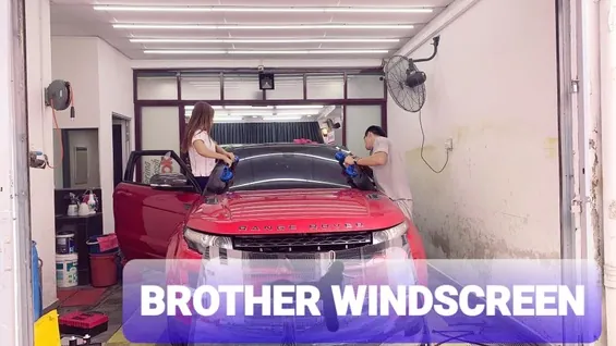 Onsite windscreen repair specialist in Klang Valley