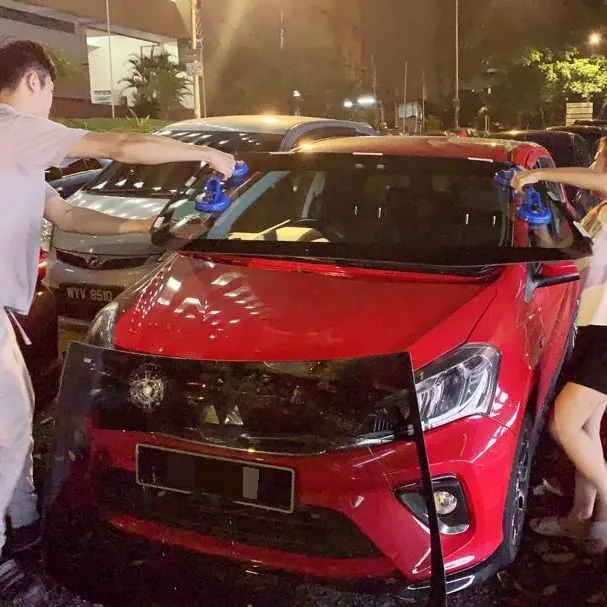 Onsite windscreen repair specialist in Klang Valley