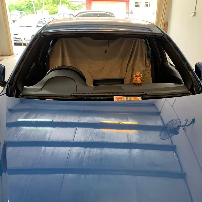 Onsite windscreen repair specialist in Klang Valley