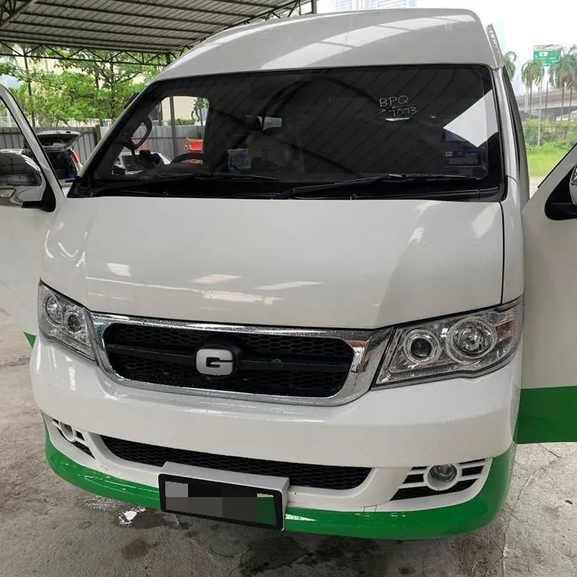 Onsite windscreen repair specialist in Klang Valley